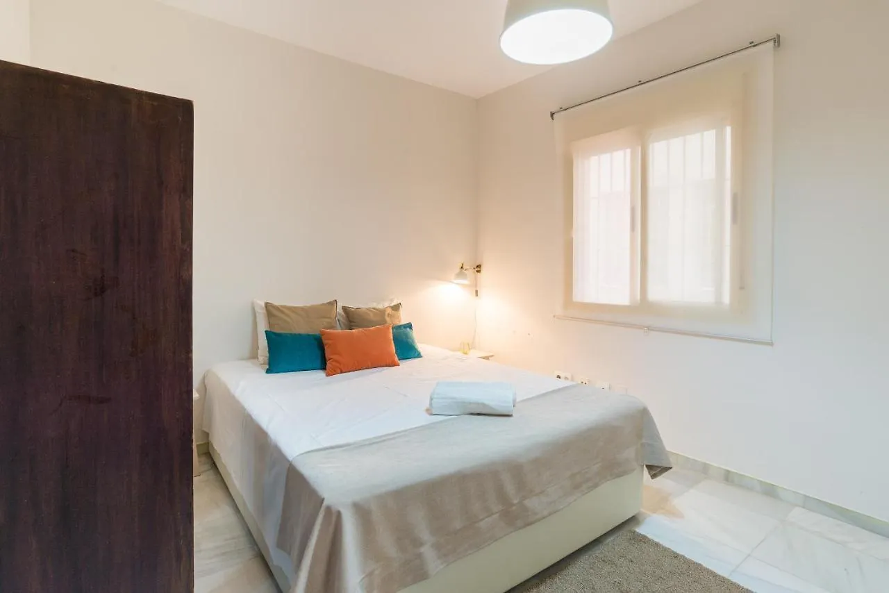 Urbe10 San Juan De Letran 2 Bedrooms Apartment Malaga 0*,  Spain